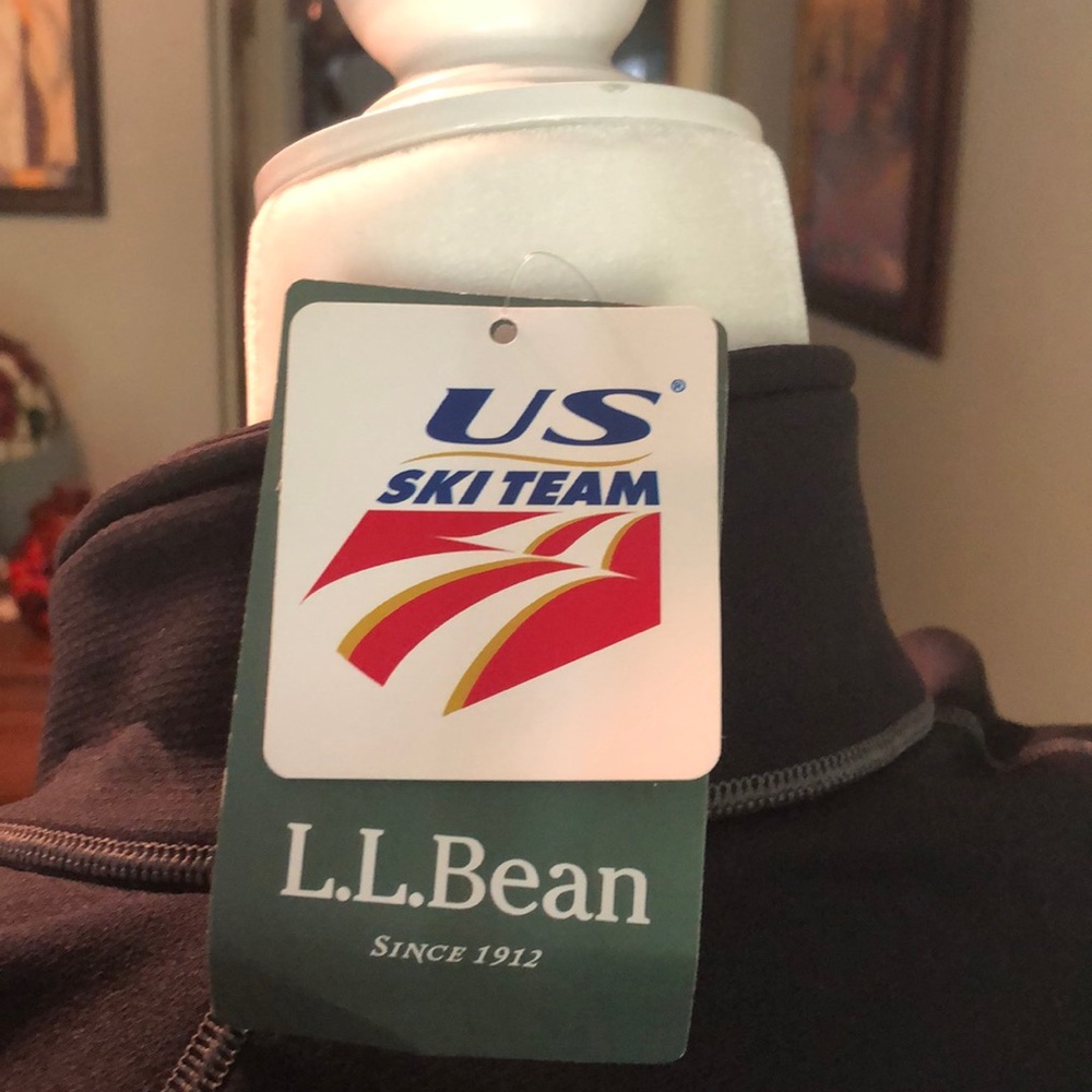 L.L. Bean Performance Stretch Zip-up. - Picture 4 of 8
